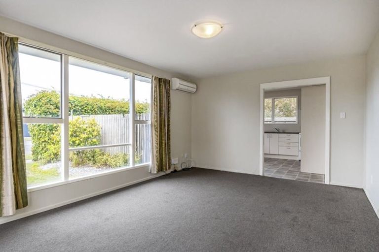 Photo of property in 1/16 Inwoods Road, Parklands, Christchurch, 8083