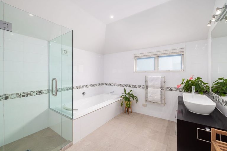 Photo of property in 39a Mcdougall Avenue, St Albans, Christchurch, 8014