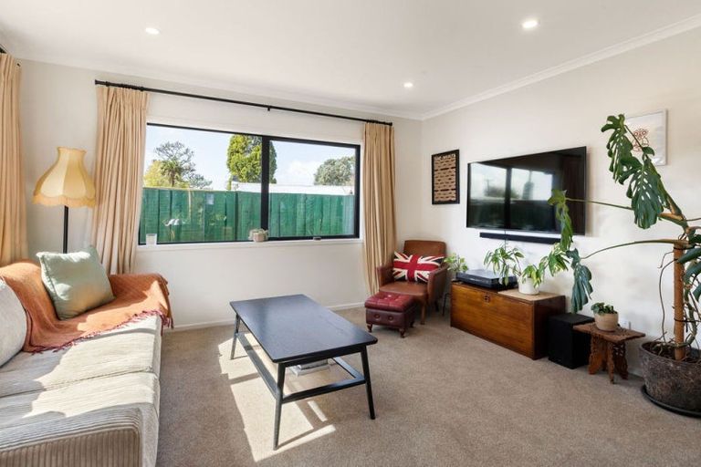 Photo of property in 14a Macmillan Street, Katikati, 3129