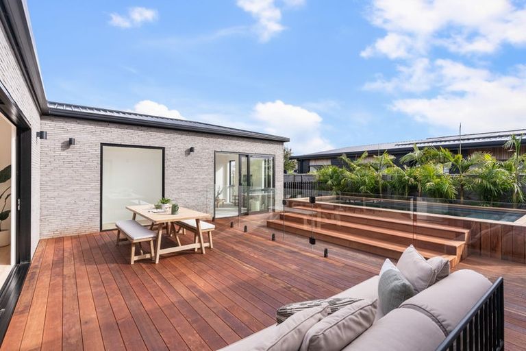 Photo of property in 21 William Gilbert Drive, Mangawhai, 0505