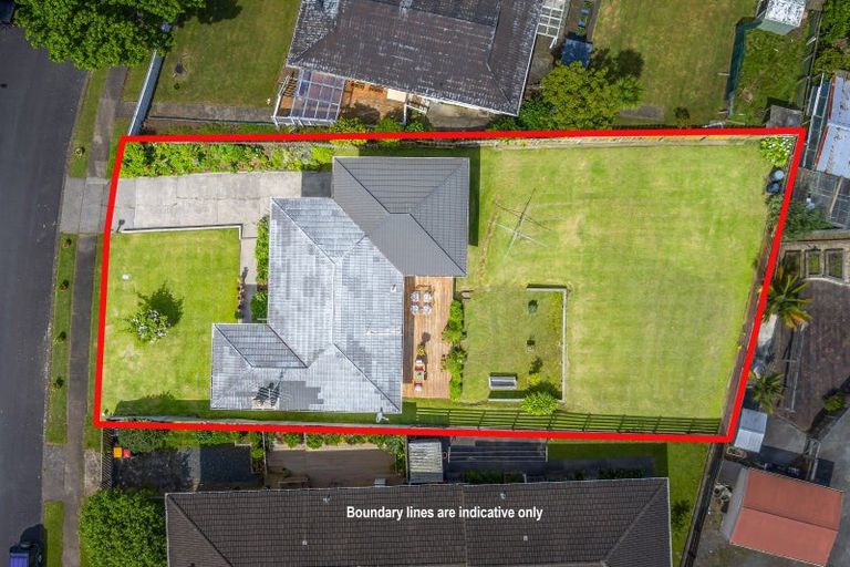 Photo of property in 5 Opal Avenue, Pakuranga, Auckland, 2010