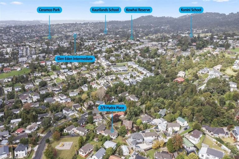 Photo of property in 2/9 Hydra Place, Glen Eden, Auckland, 0602