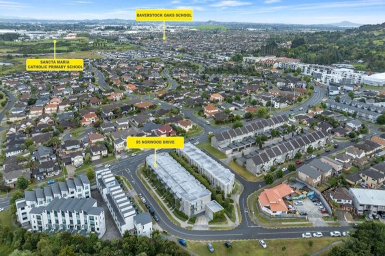 Photo of property in 95 Norwood Drive, Flat Bush, Auckland, 2019