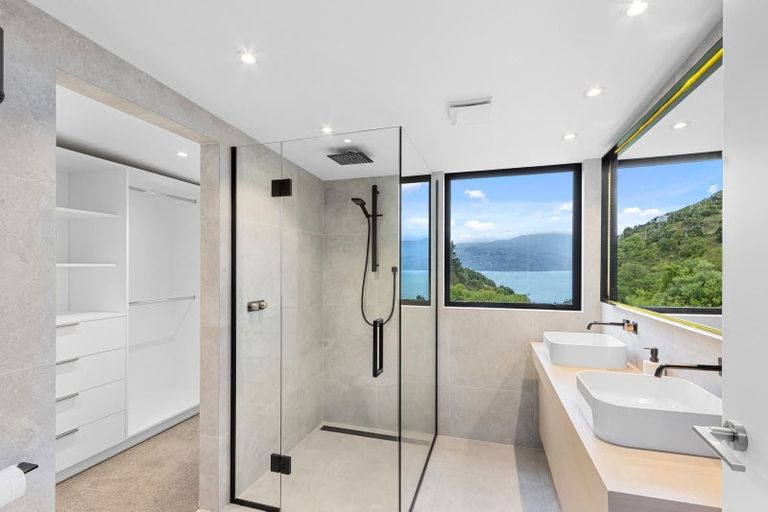 Photo of property in 19 Cass Bay Place, Cass Bay, Lyttelton, 8082