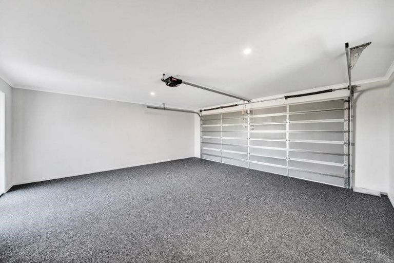 Photo of property in 20 County Drive, Hawera, 4610