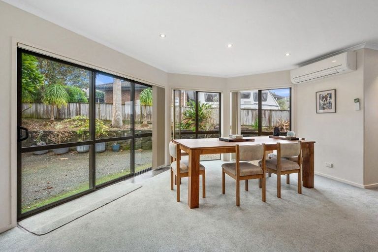 Photo of property in 60 Cabeleigh Drive, Helensville, 0800