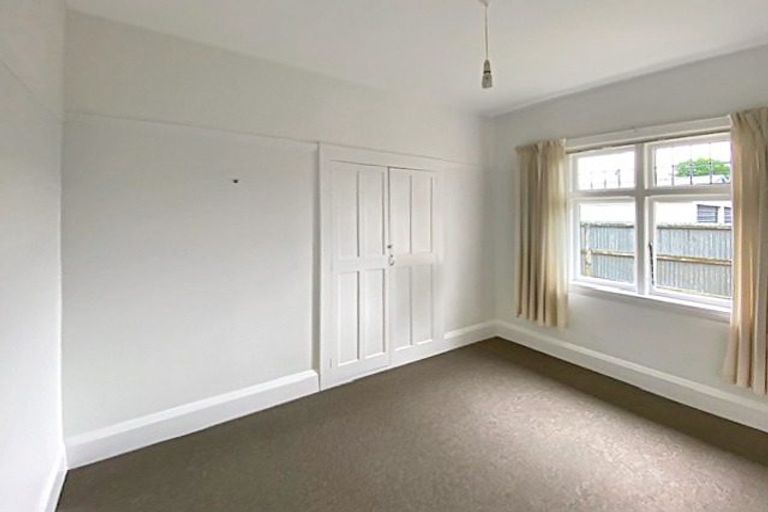 Photo of property in 2 Thornton Street, Darfield, 7510