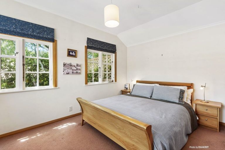 Photo of property in 136 Onslow Road, Khandallah, Wellington, 6035