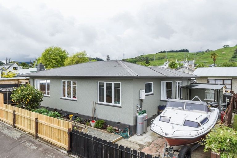 Photo of property in 1/20 Ranui Road, Stoke, Nelson, 7011