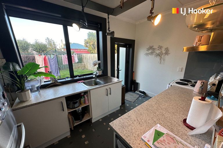 Photo of property in 76 Fingall Street, South Dunedin, Dunedin, 9012