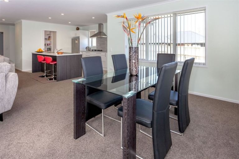 Photo of property in 80 Golden Shore Place, Coromandel, 3506