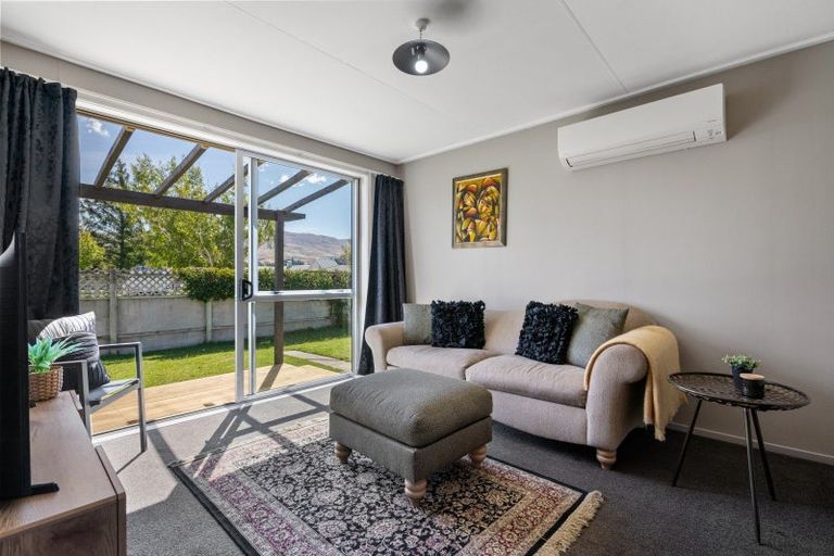 Photo of property in 66 Molyneux Avenue, Cromwell, 9310