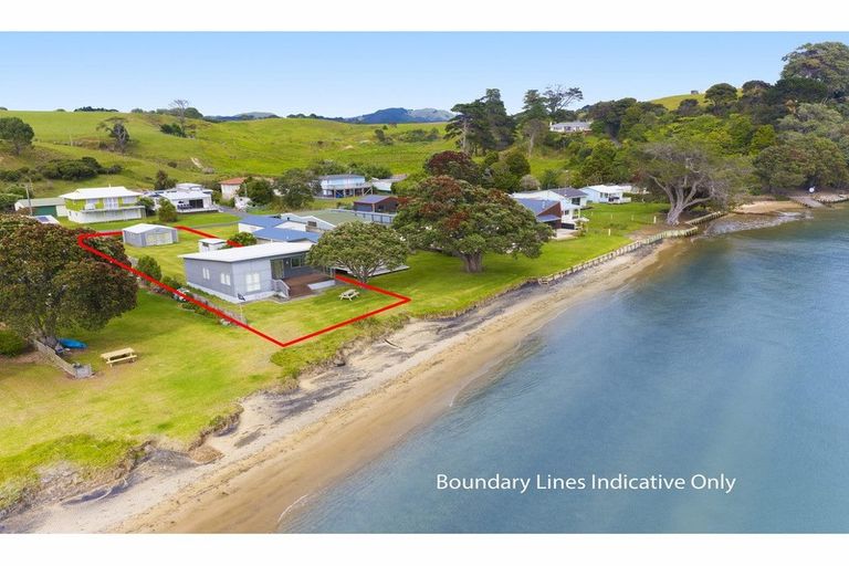 Photo of property in 340 Big Bay Road, Manukau Heads, Awhitu, 2684