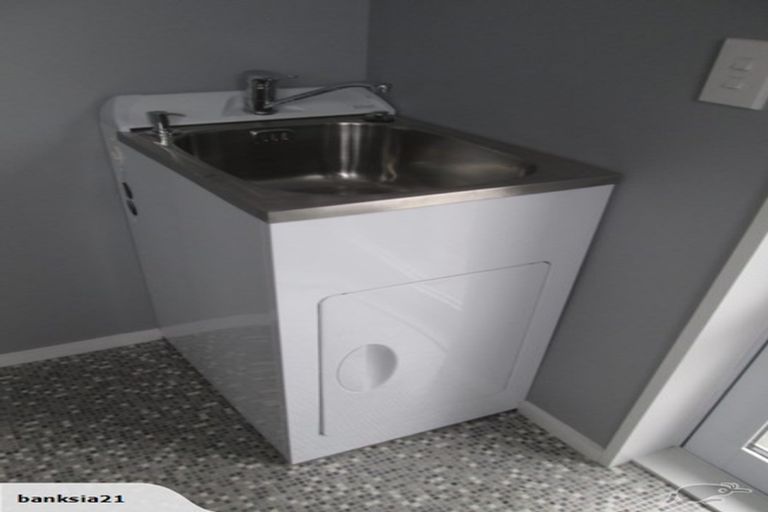 Photo of property in 1/494 Barbadoes Street, Edgeware, Christchurch, 8013