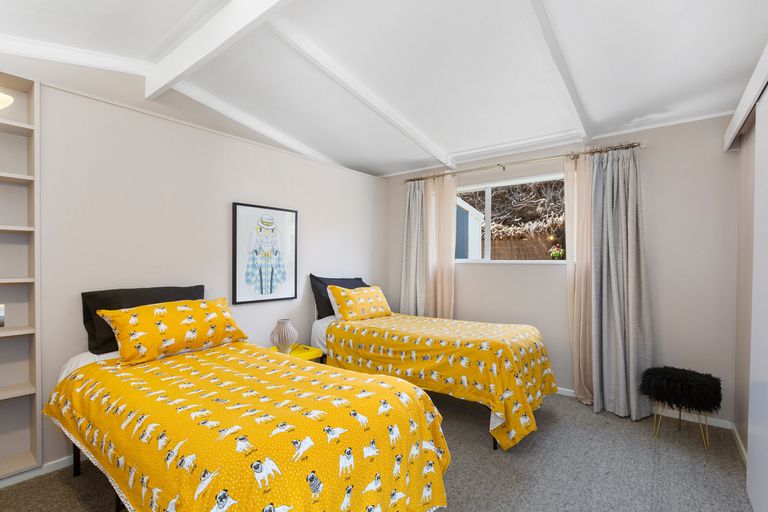 Photo of property in 2 Challis Street, Vauxhall, Dunedin, 9013