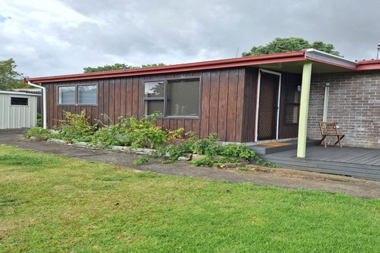 Photo of property in 20 Whakapaki Street, Urenui, 4375