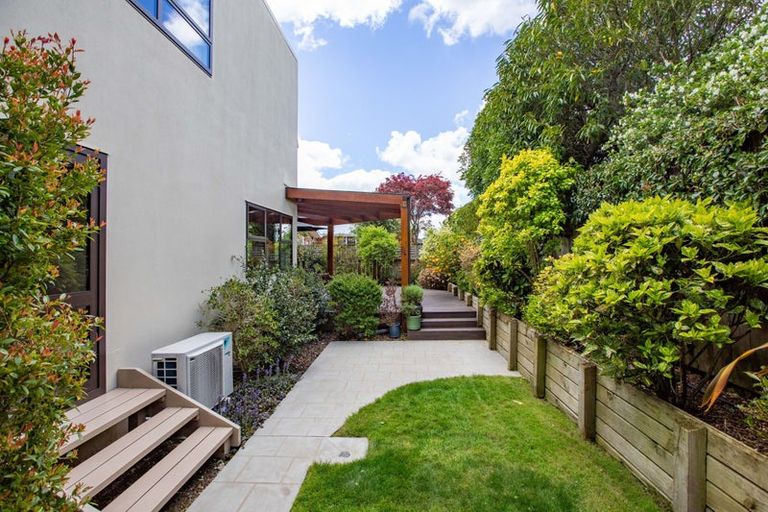 Photo of property in 135a Lake Crescent, Hamilton Lake, Hamilton, 3204