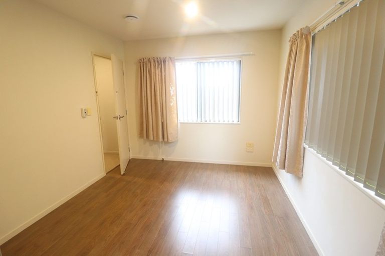 Photo of property in Hibiscus Garden, 8 Lavender Garden Lane, Oteha, Auckland, 0632