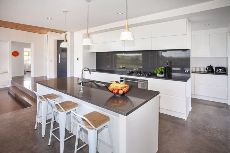 Photo of property in 525 Clevedon Kawakawa Road, Clevedon, 2585