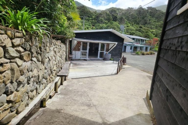 Photo of property in 38 Hope Drive, Okiwi Bay, 7193