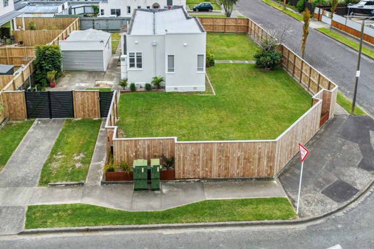 Photo of property in 1 Lowry Terrace, Marewa, Napier, 4110