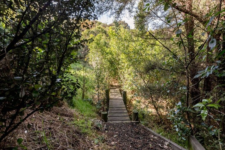 Photo of property in 17 Botany Lane, Whitby, Porirua, 5024