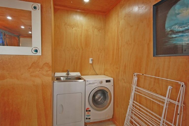 Photo of property in 105 Hampton Road, Whangamata, 3620