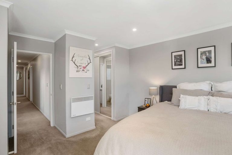 Photo of property in 31a Mataroa Place, Parklands, Christchurch, 8083