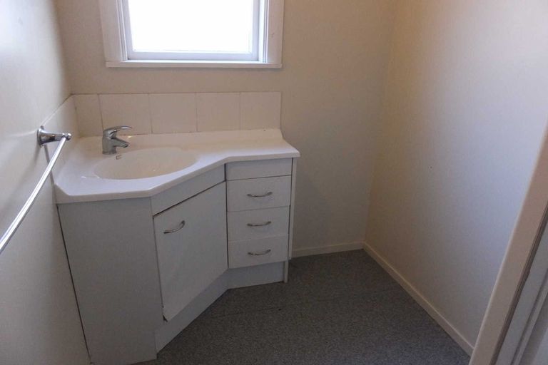 Photo of property in 345 Riccarton Road, Upper Riccarton, Christchurch, 8041