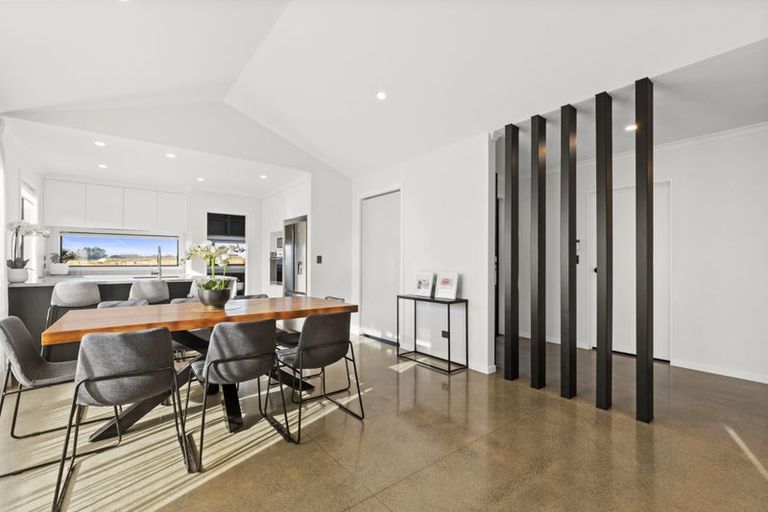 Photo of property in 40 Arohaina Avenue, Karaka, 2124