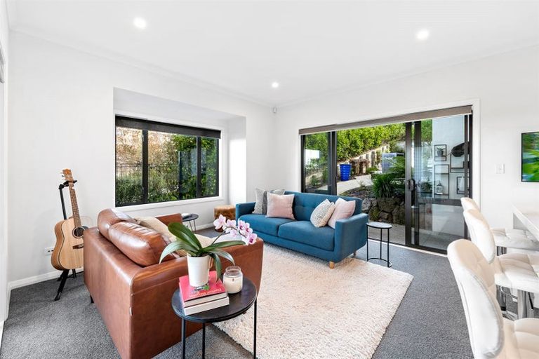 Photo of property in 96 Arran Point Parade, Orewa, 0931