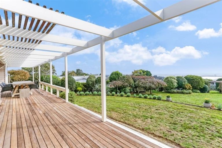 Photo of property in 6a Jayar Heights, Bombay, 2675