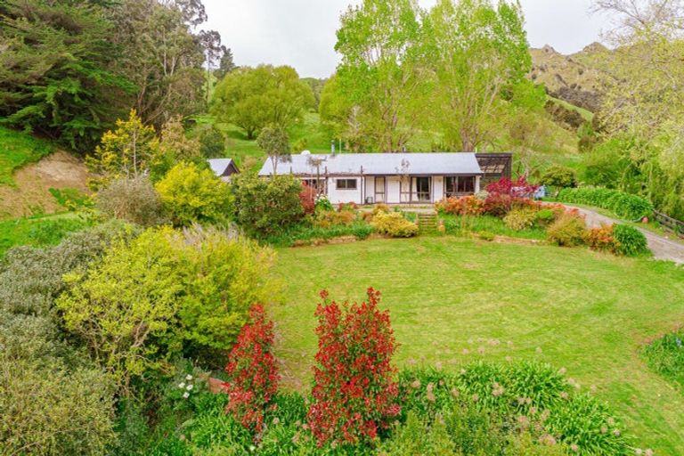 Photo of property in Castlepoint Road, Mangapakeha, Masterton, 5889