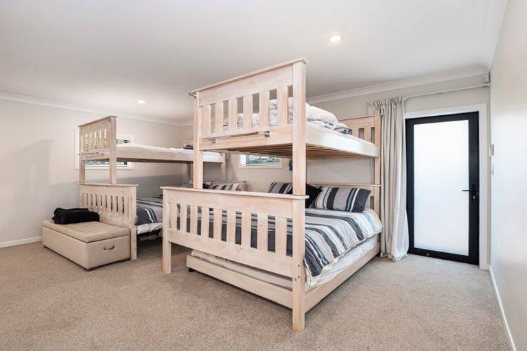 Photo of property in 157 Marine Parade, Mount Maunganui, 3116