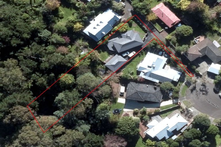 Photo of property in 9 Guernsey Place, Fitzherbert, Palmerston North, 4410