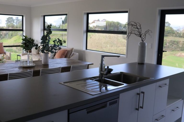 Photo of property in 183 Penetaka Heights, Pyes Pa, Tauranga, 3112