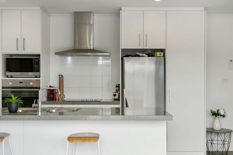 Photo of property in 18 Kamahi Crescent, Papamoa Beach, Papamoa, 3118