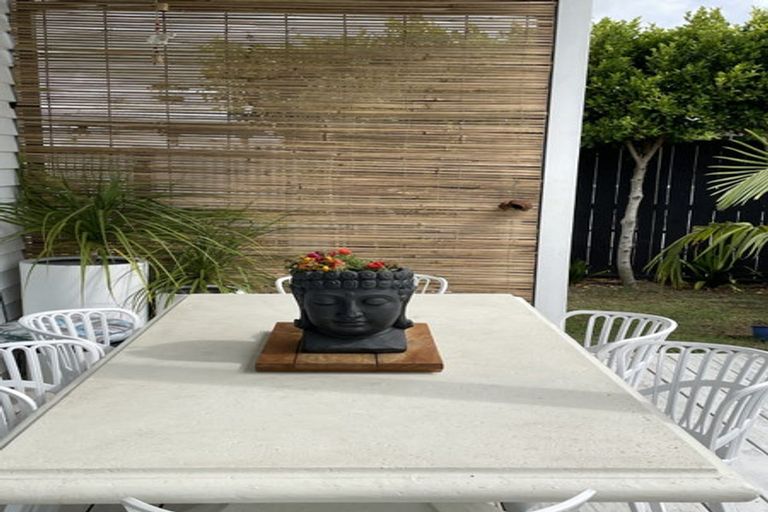 Photo of property in 2 Taimoana Close, Mangawhai Heads, Mangawhai, 0505