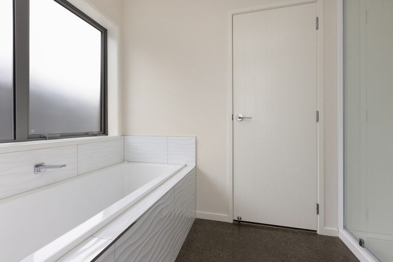 Photo of property in 40 Hurunui Drive, Te Awa, Napier, 4110