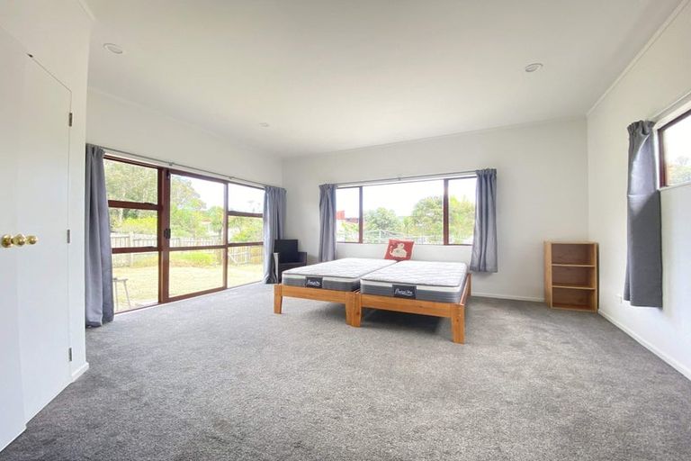 Photo of property in 134 Colwill Road, Massey, Auckland, 0614