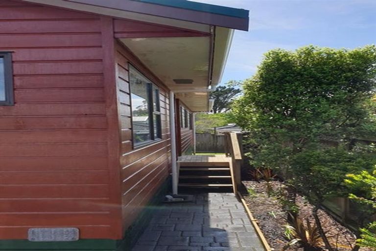 Photo of property in 315b Maungaraki Road, Maungaraki, Lower Hutt, 5010