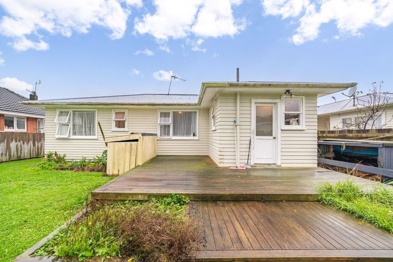 Photo of property in 17 Konini Street, Wainuiomata, Lower Hutt, 5014