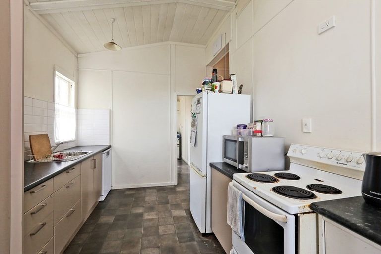 Photo of property in 402 Avenue Road West, Hastings, 4122