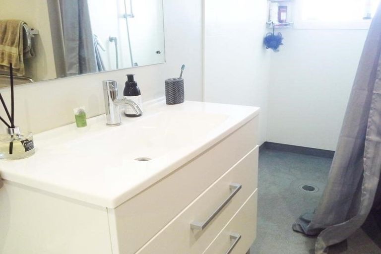 Photo of property in 7 Fernleigh Street, Ferndale, New Plymouth, 4310