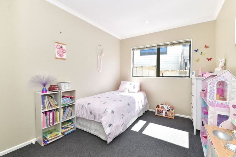 Photo of property in 88d Brian Crescent, Stanmore Bay, Whangaparaoa, 0932