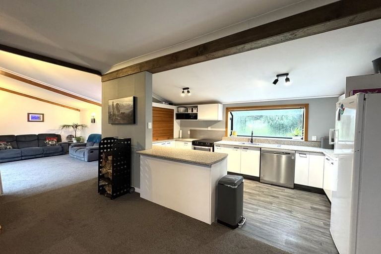 Photo of property in 51 Allan Street, Waiwera South, Clinton, 9584