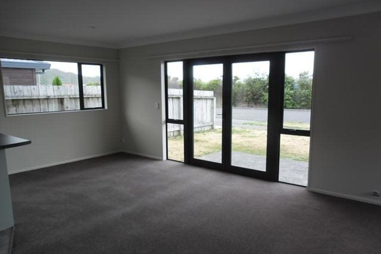 Photo of property in 19 Mandel Mews, Waiwhetu, Lower Hutt, 5010