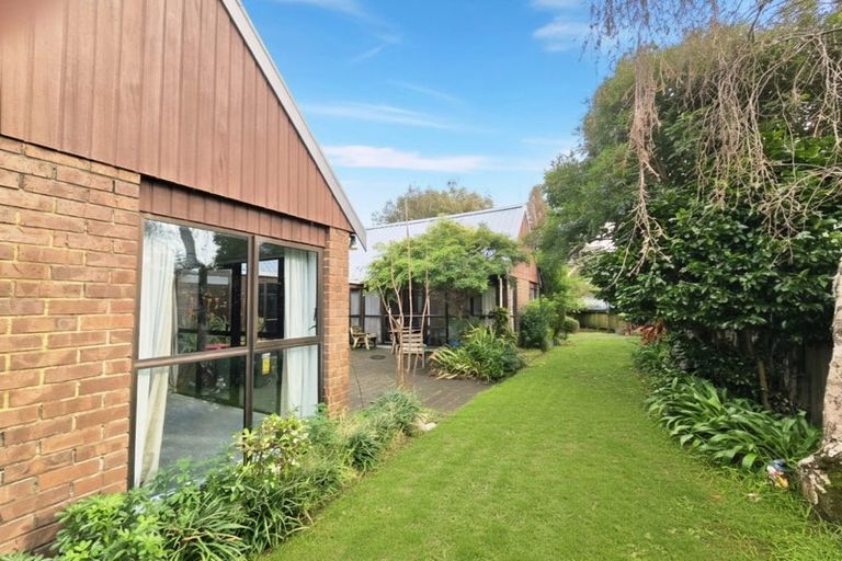 Photo of property in 100 Rimu Road, Raumati Beach, Paraparaumu, 5032