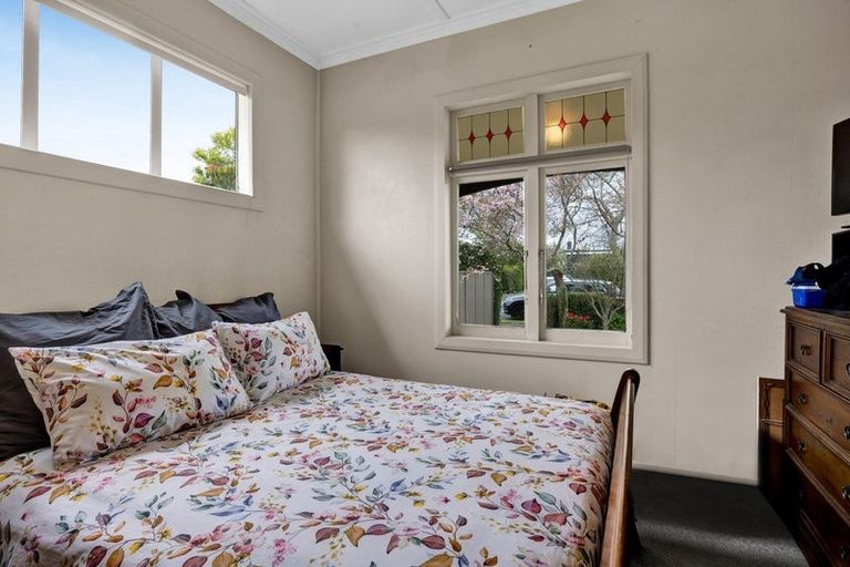 Photo of property in 5 Disraeli Street, Hawera, 4610