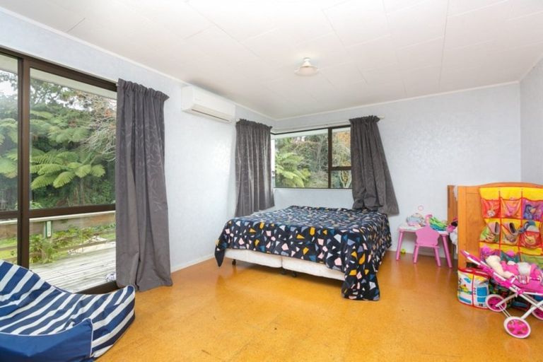 Photo of property in 12 Winstone Place, Highlands Park, New Plymouth, 4312
